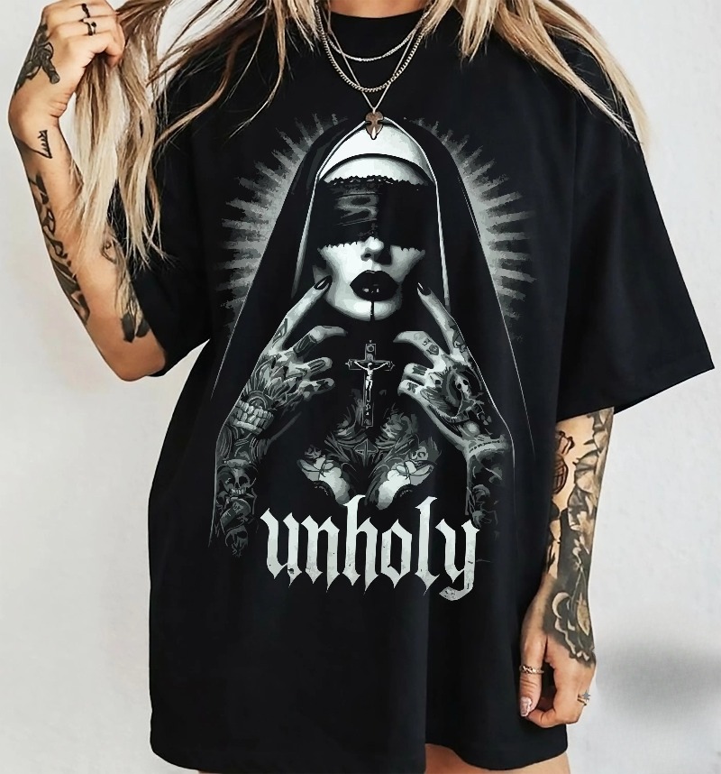 Unholy Nun T-shirt: Gothic Sat - Summer Goth Clothing recensie en prijs